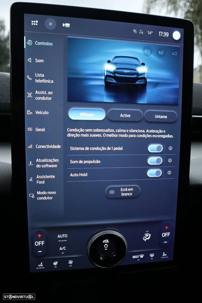 Ford Mustang Mach-E Standard - 37