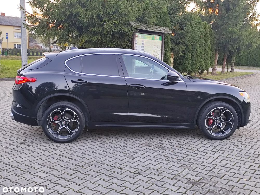 Alfa Romeo Stelvio 2.0 Turbo Tributo Italiano Q4 - 5