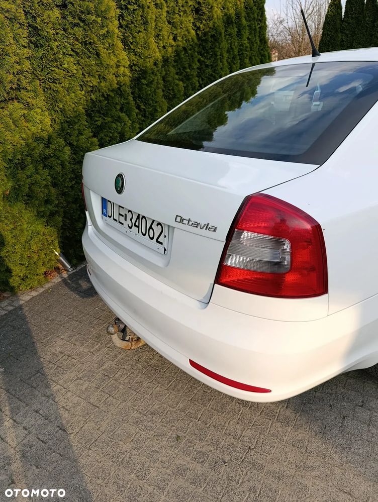 Skoda Octavia 1.6 TDI DPF DSG Active - 22