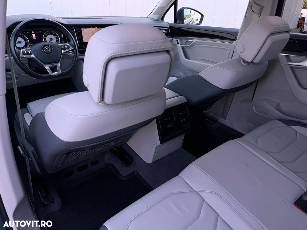 VOLKSWAGEN Touareg 2019 — imagine 17