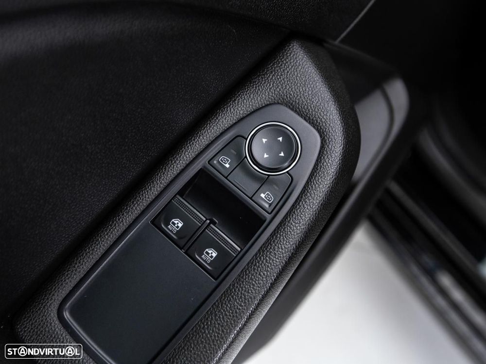 Renault Clio 1.5 Blue dCi Equilibre — fotografia 11