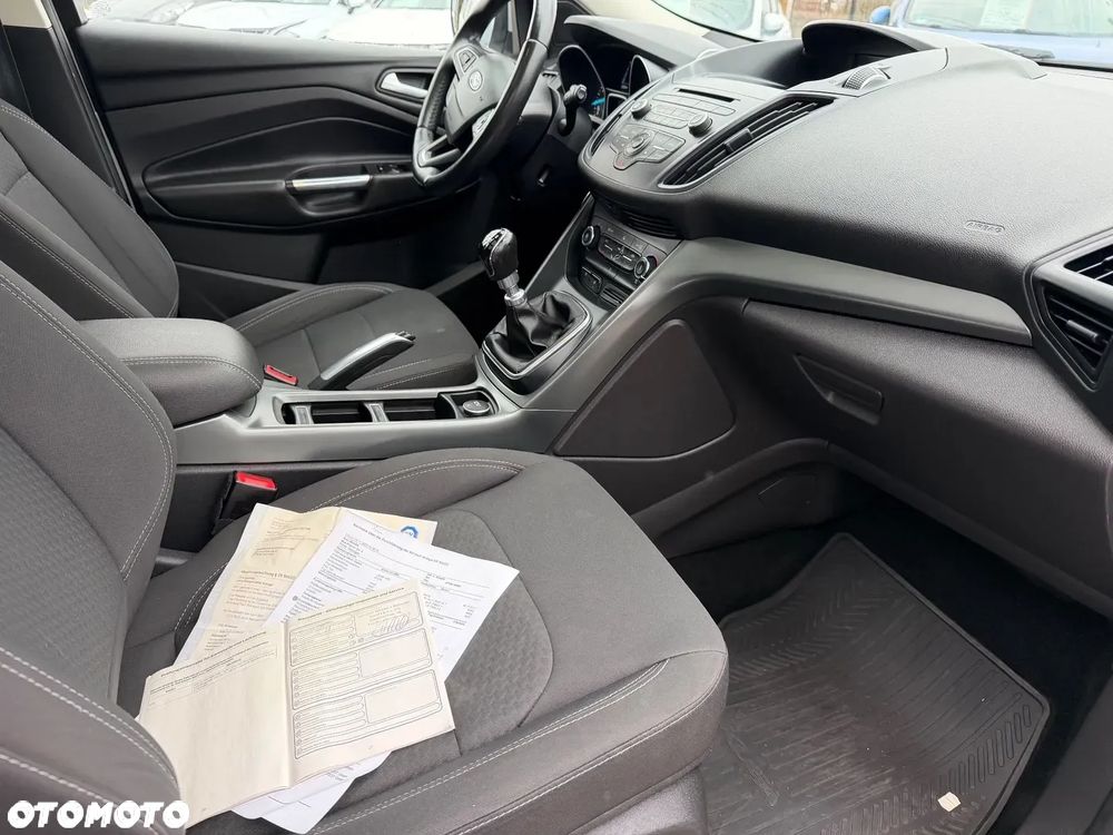 Ford Kuga 1.5 EcoBoost 2x4 Black & Silver - 14