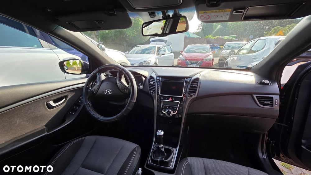 Hyundai i30 1.4 GO - 16