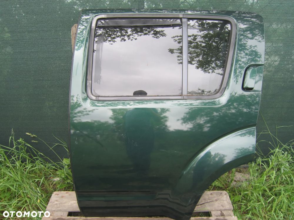 Drzwi tył tylne lewe Nissan Pathfinder R51 DW0