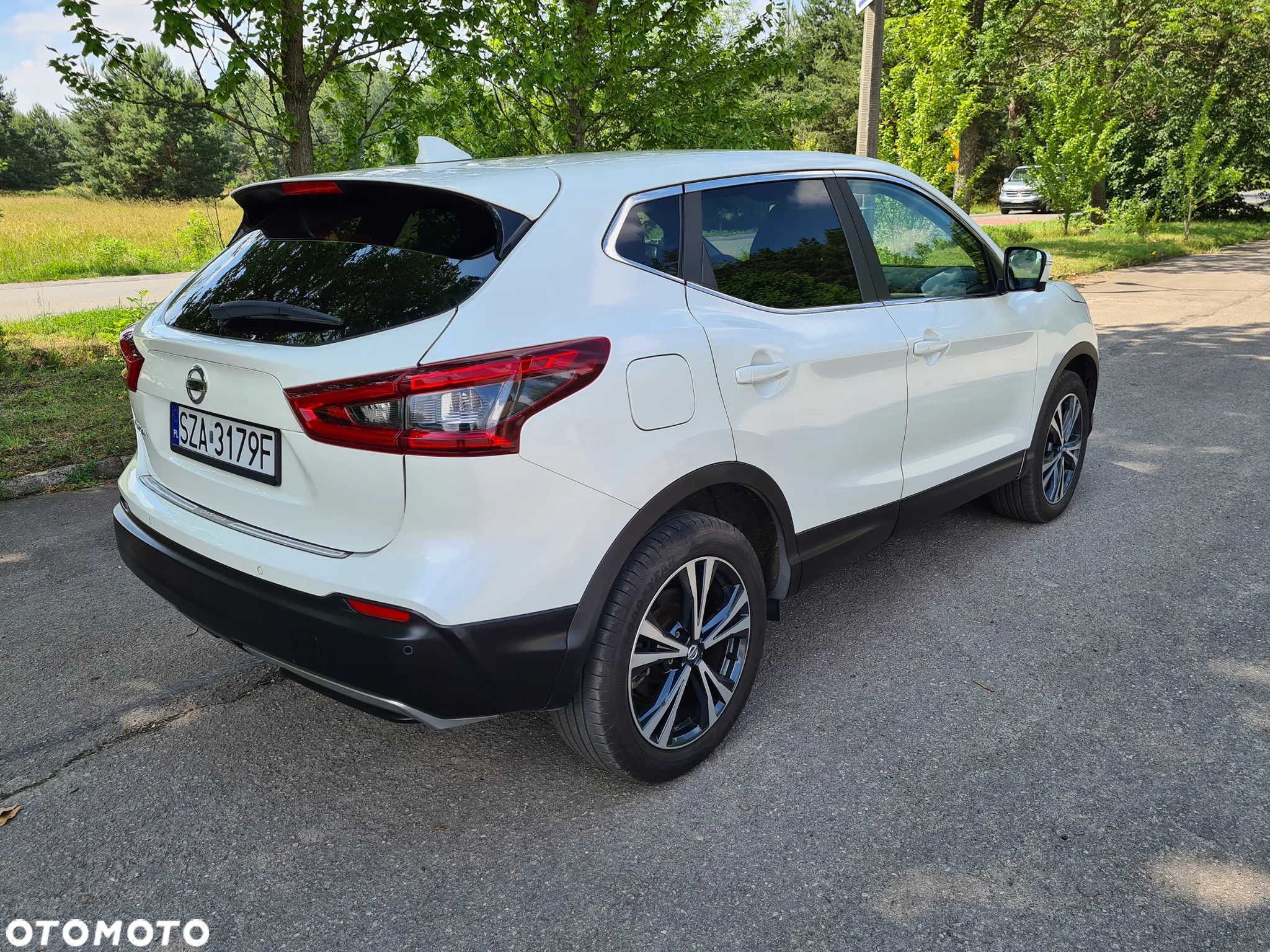 Nissan Qashqai 1.2 DIG-T N-Connecta Xtronic EU6 - 7