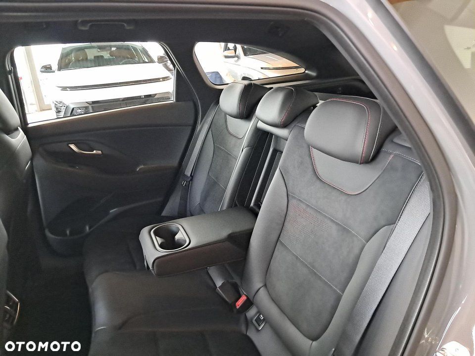 Hyundai i30 - 16