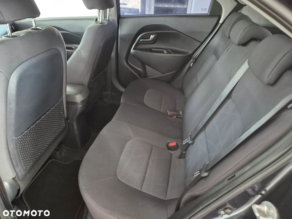 Kia Rio - 14