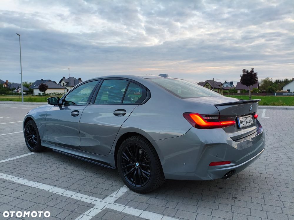 BMW Seria 3 320d xDrive mHEV - 13