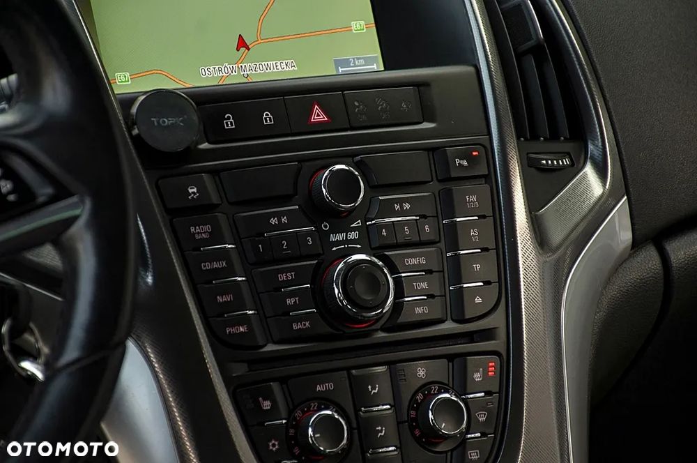 Opel Astra 1.4 Turbo Cosmo - 33