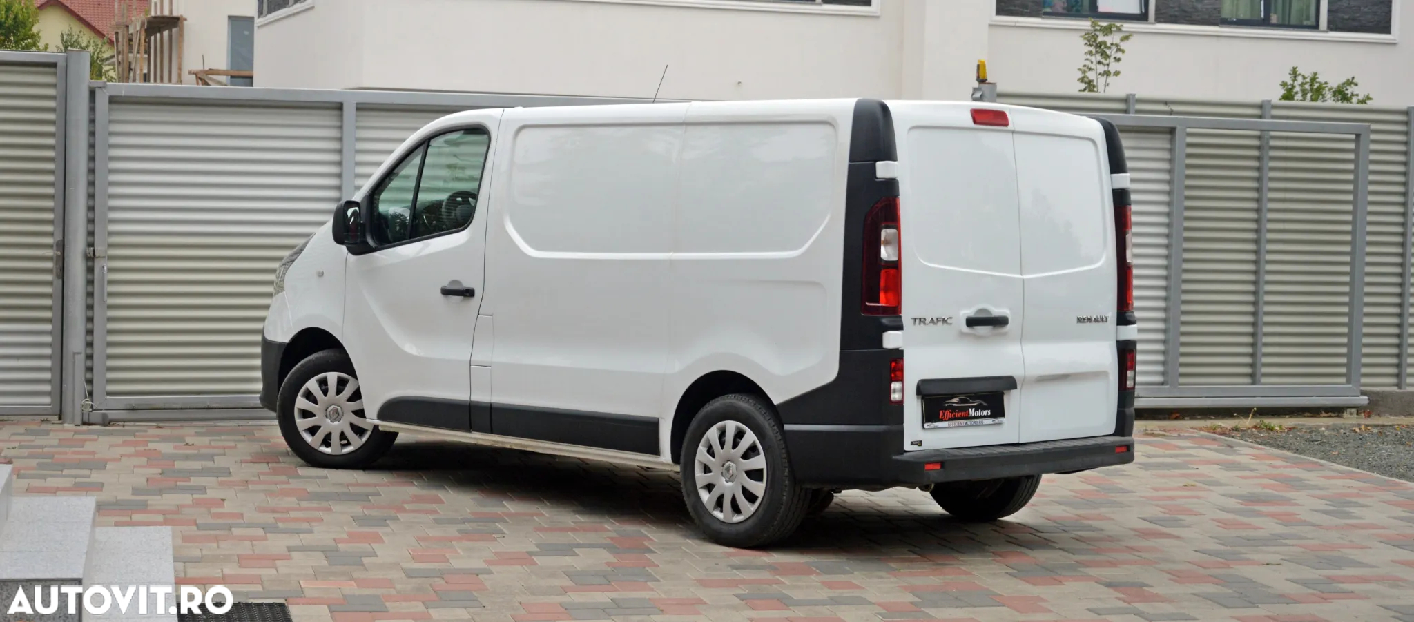 Renault Trafic - 15