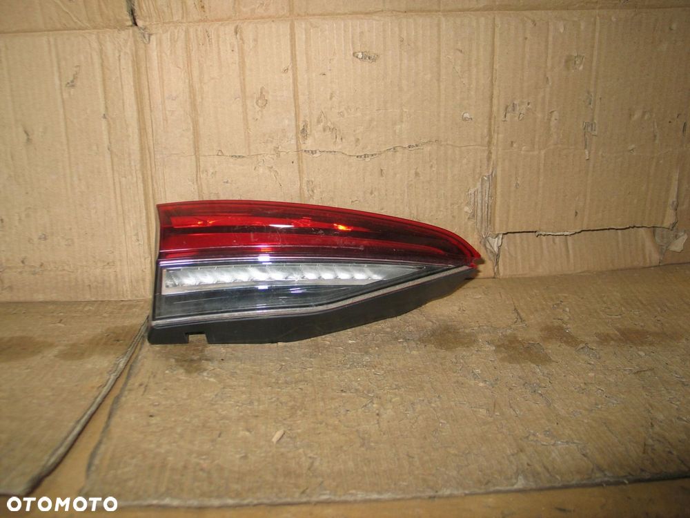 lampa tyl led lewa w klape skoda octavia 4 IV kombi 5E7945307 oryginal - 2