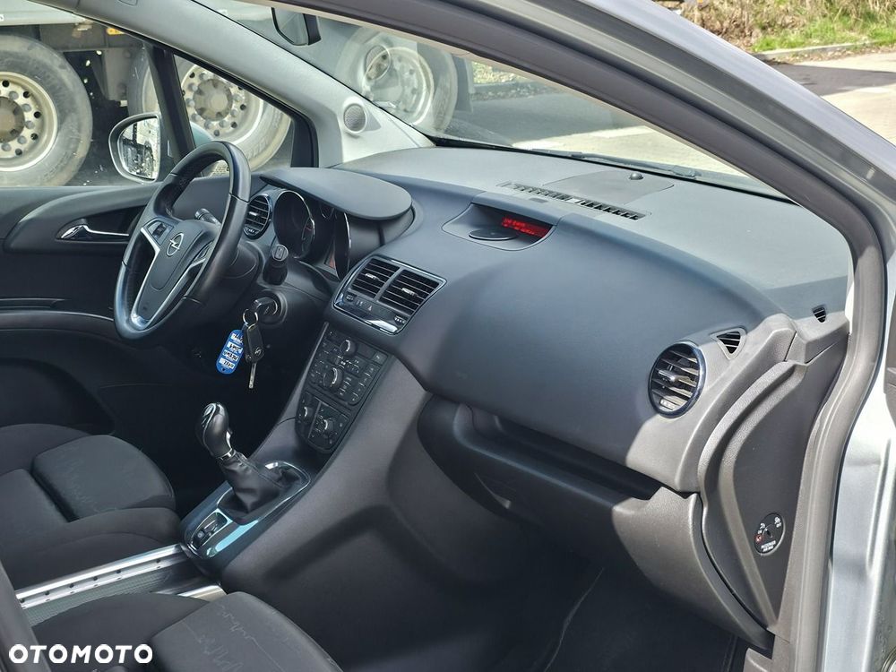 Opel Meriva - 10