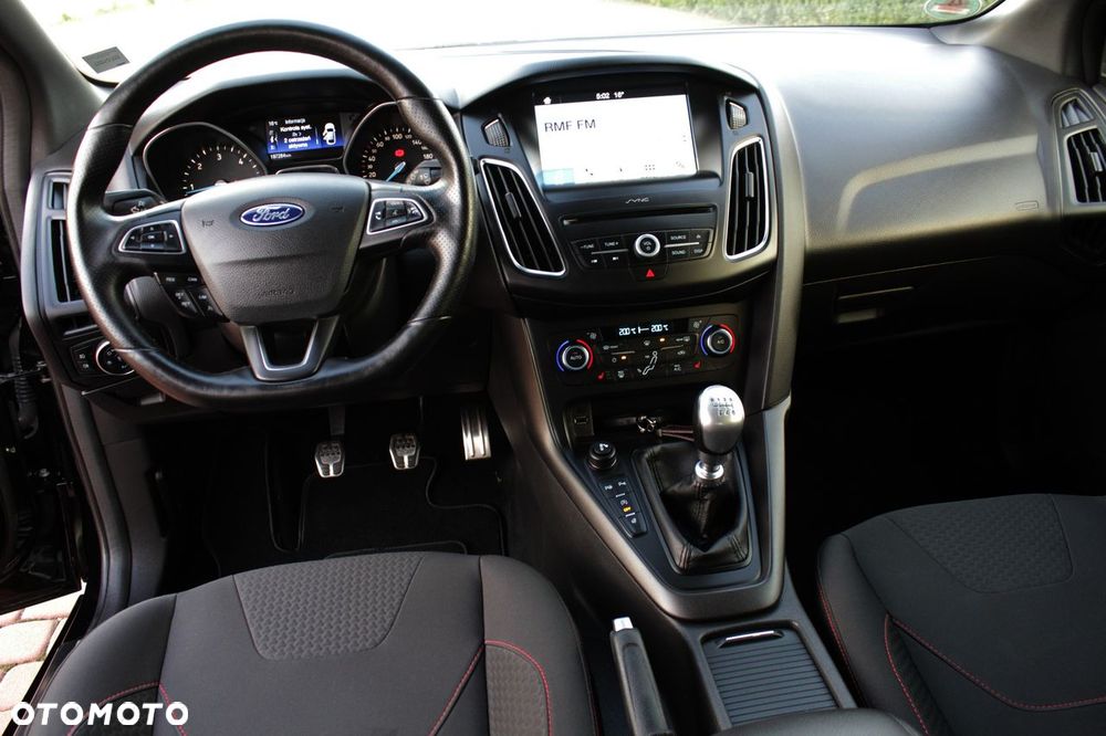 Ford Focus - 26