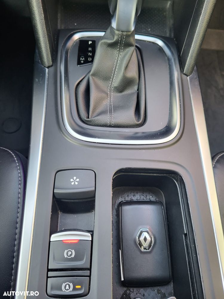 Renault Megane TCE 140 EDC Techno - 20