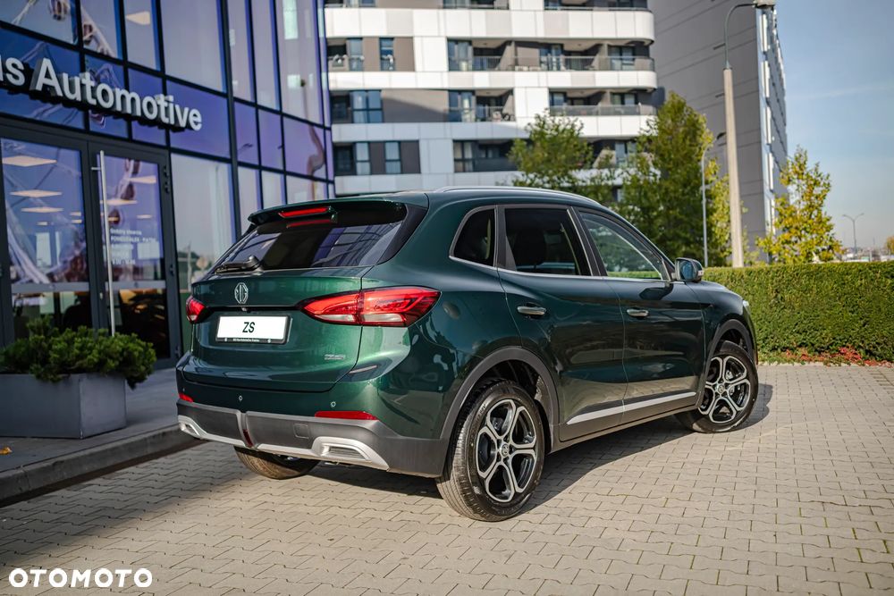 MG ZS - 10