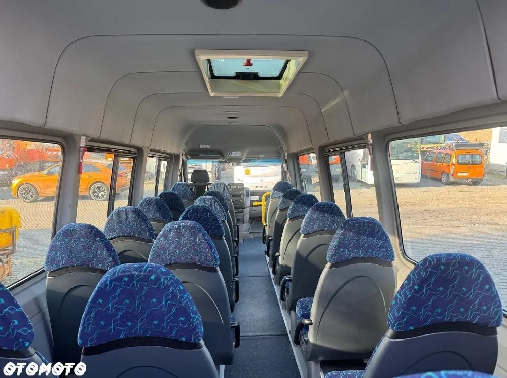 Volkswagen Crafter 2012r. Klimatyzacja 23 Osobowy Webasto Drzwi Pneumatyczne I wł Urząd Gminy - 29