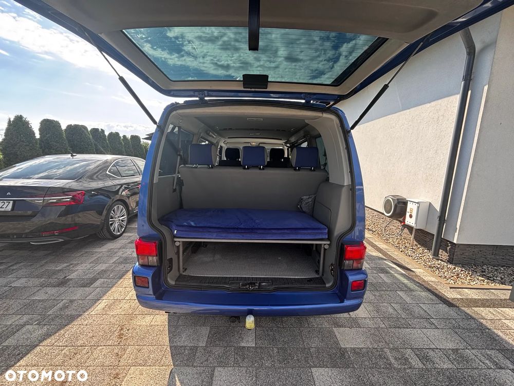 Volkswagen Multivan Standard - 8
