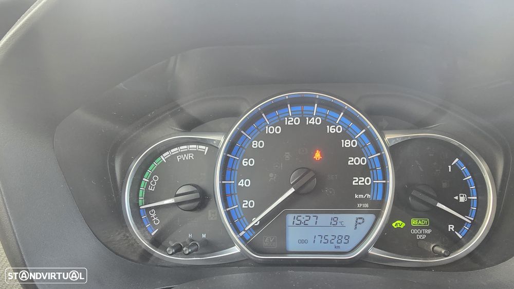 Toyota Yaris 1.5 HSD Sport+P.Techno - 22