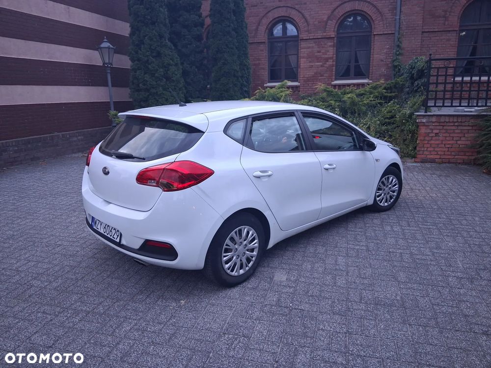 Kia Ceed 1.4 CVVT Attract plus - 19