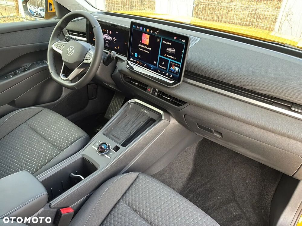 Volkswagen T-Roc - 28