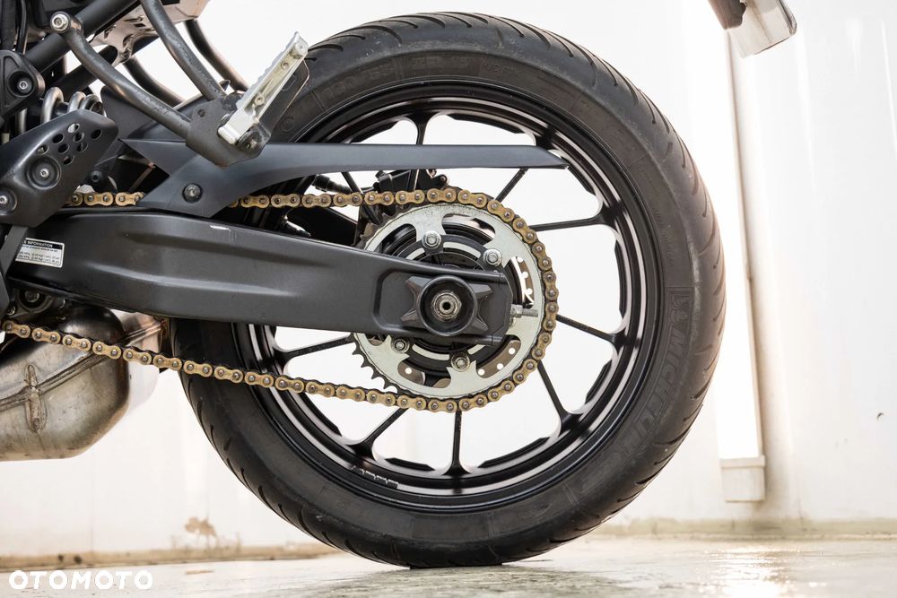 Yamaha XSR - 34