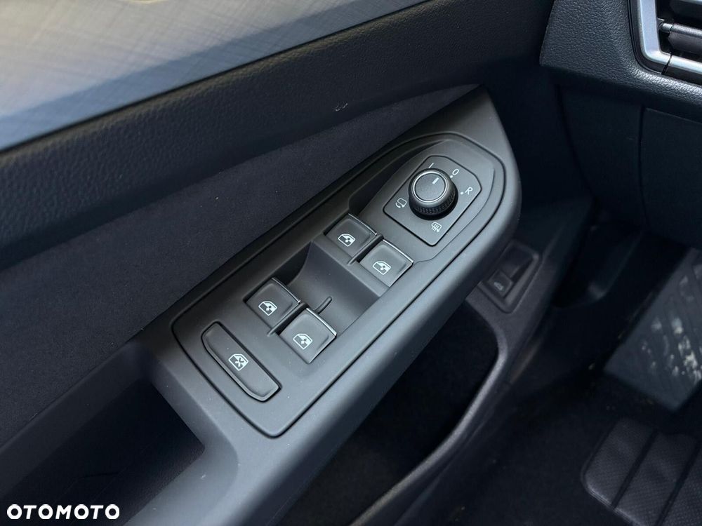 Volkswagen Golf Variant - 24