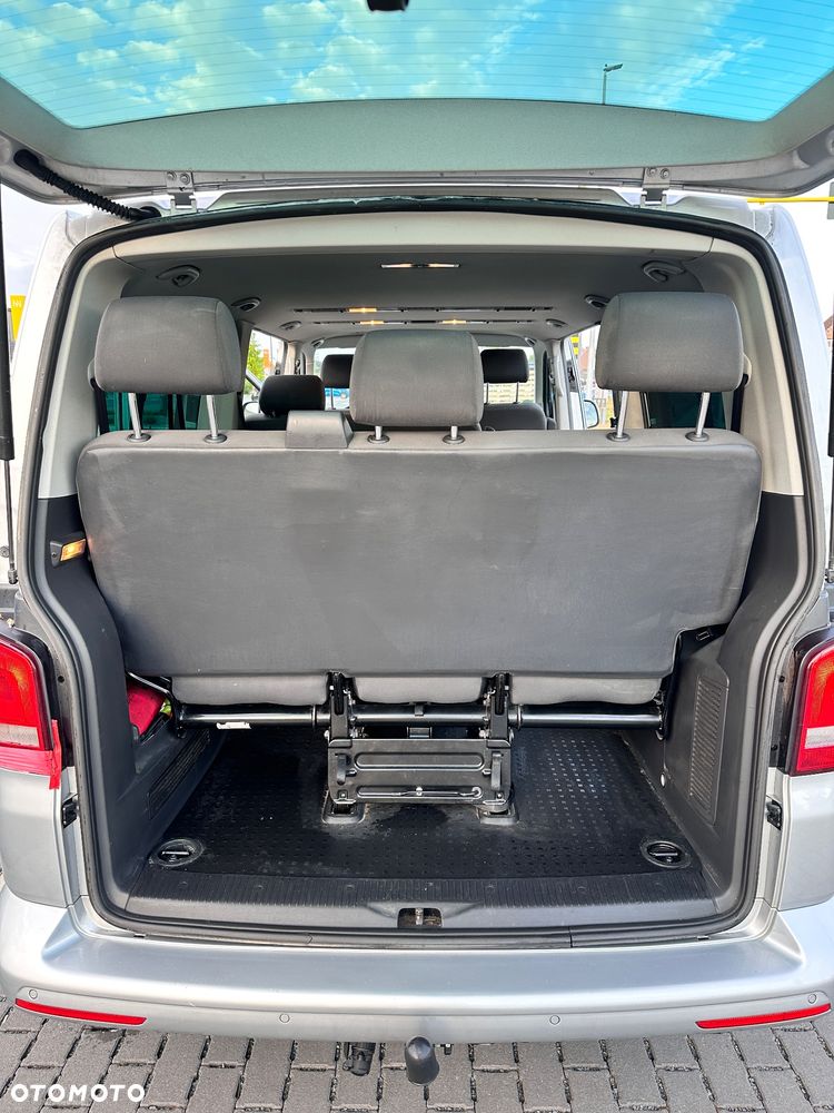 Volkswagen Caravelle - 13