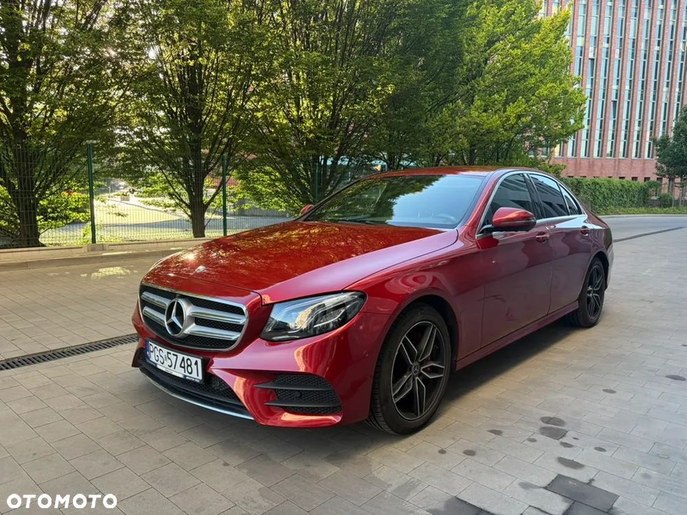 Mercedes-Benz Klasa E 220 d 4-Matic Business Edition 9G-TRONIC - 1