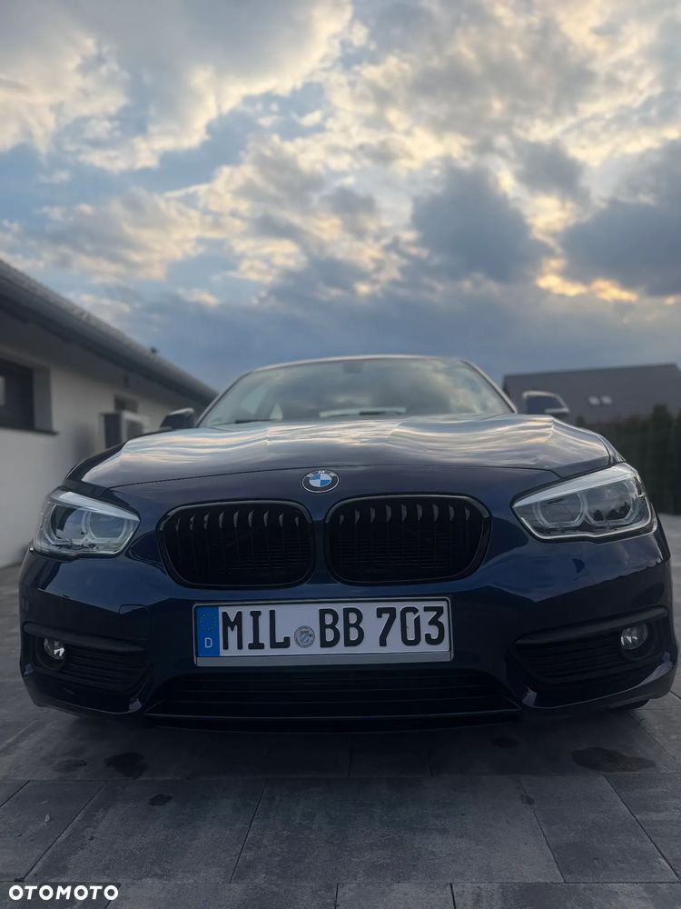 BMW Seria 1 116i - 22