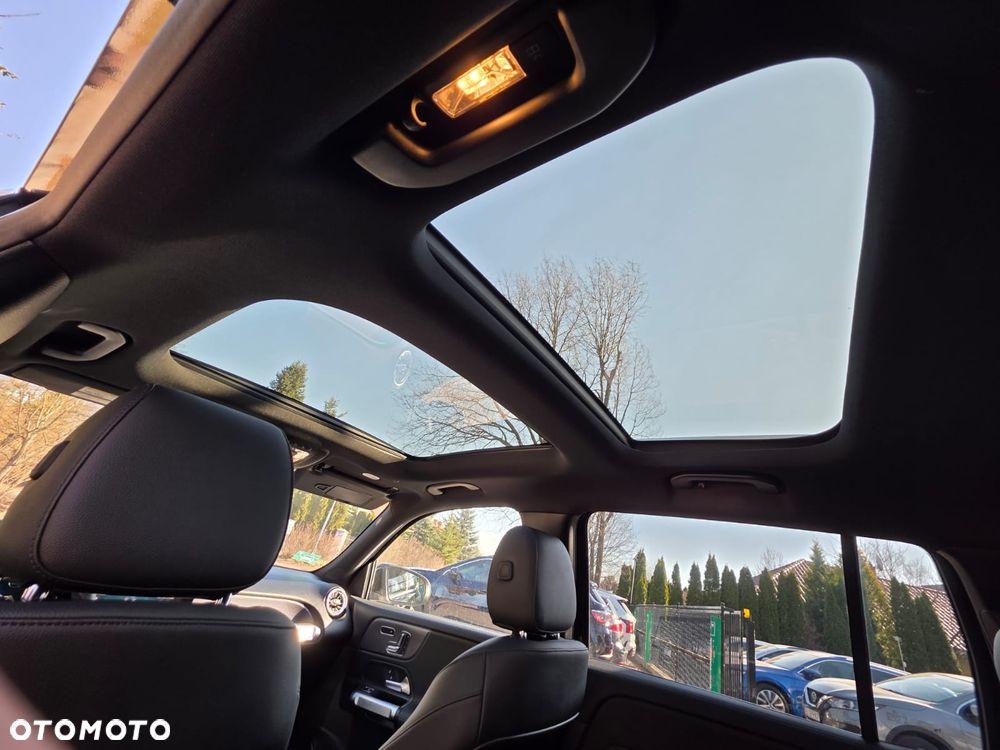 Mercedes-Benz EQB 300 4Matic Electric Art - 26