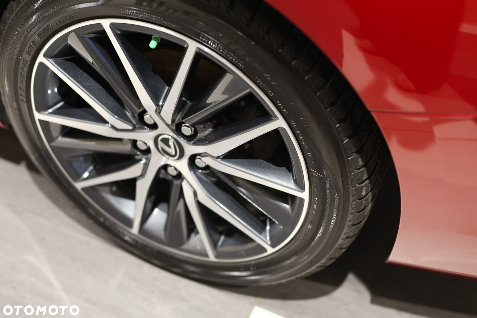 Lexus ES - 24