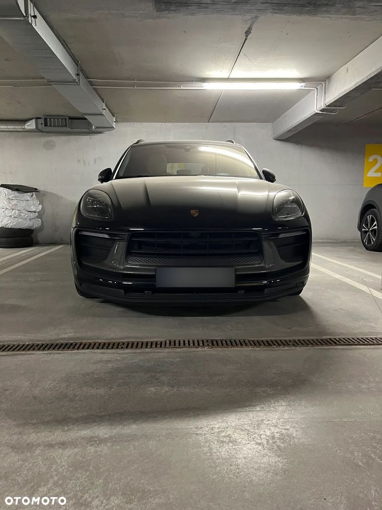 Porsche Macan T - 2