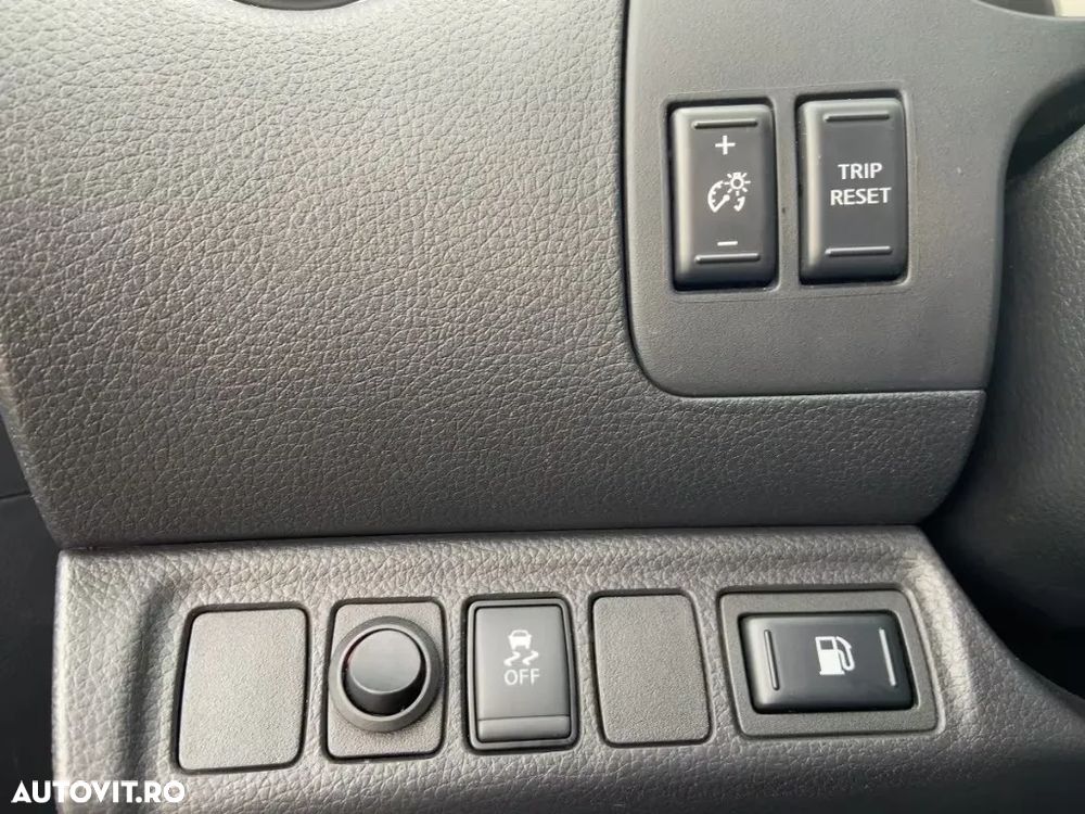 Nissan Navara DC 4x4 Autm. N-Guard - 21