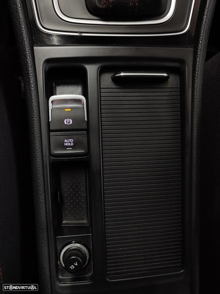 VW Golf GTI 2.0 TSI OPF DSG Performance - 38