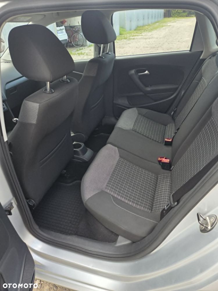 Volkswagen Polo 1.2 TSI BMT Highline - 4