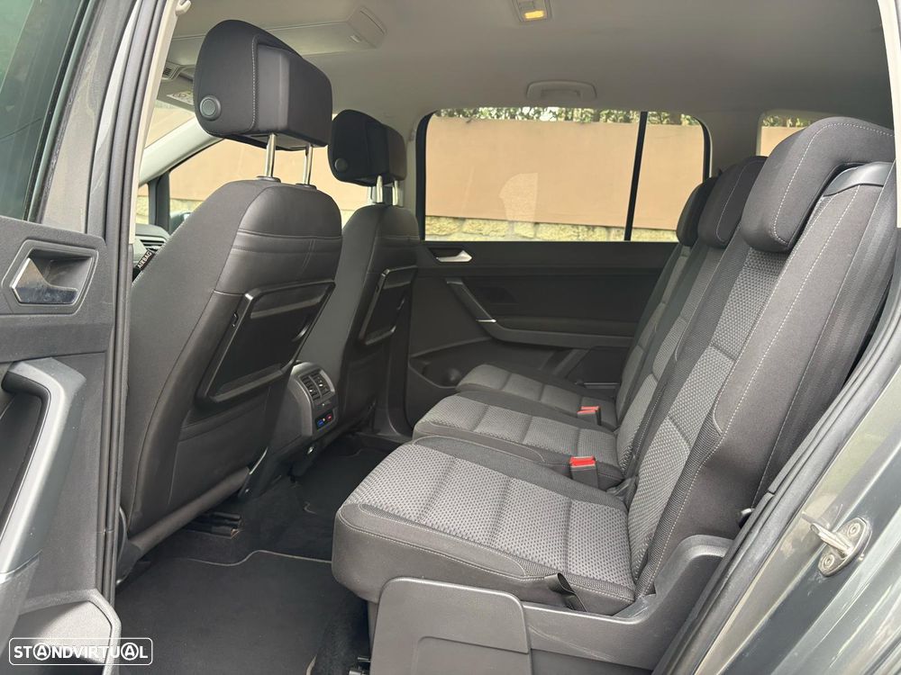 VW Touran 1.6 TDI Highline DSG - 6