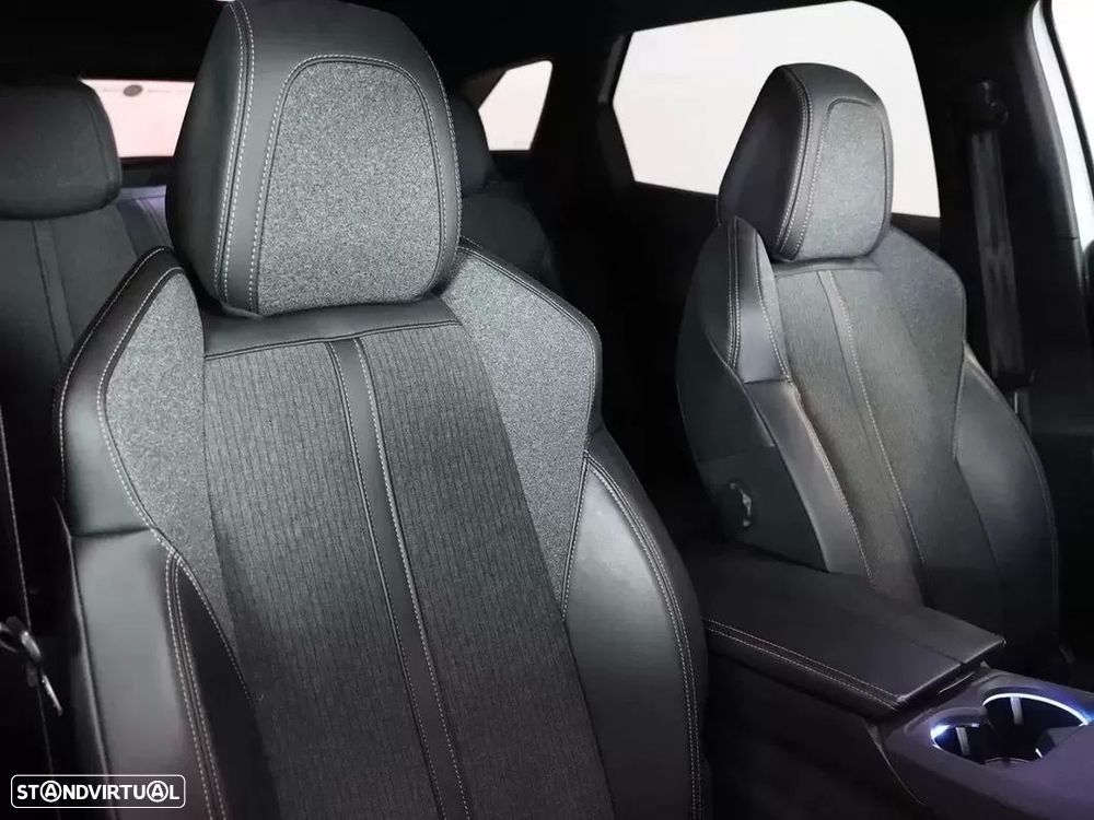 Peugeot 3008 1.6 BlueHDi GT Line EAT6 - 26