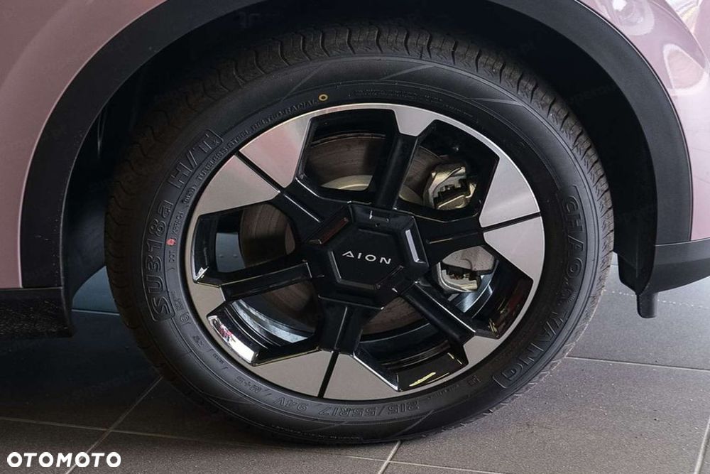GAC AION UT - 15