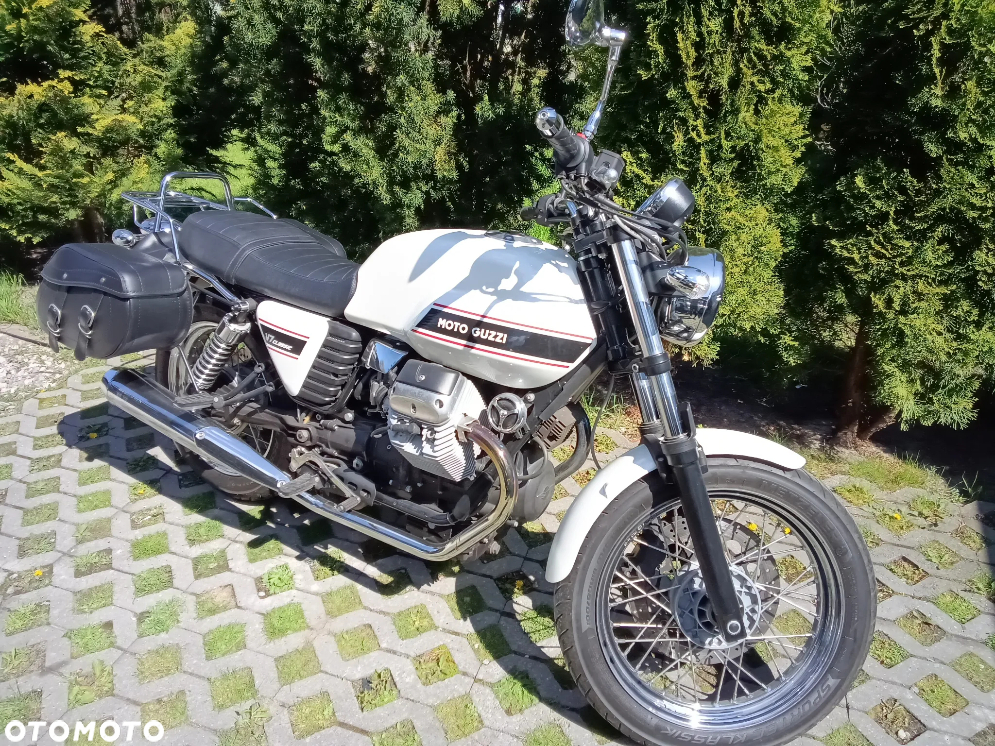 Moto Guzzi V7 - 4
