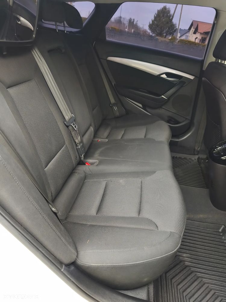 Hyundai i40 Kombi 1.6 Classic - 10