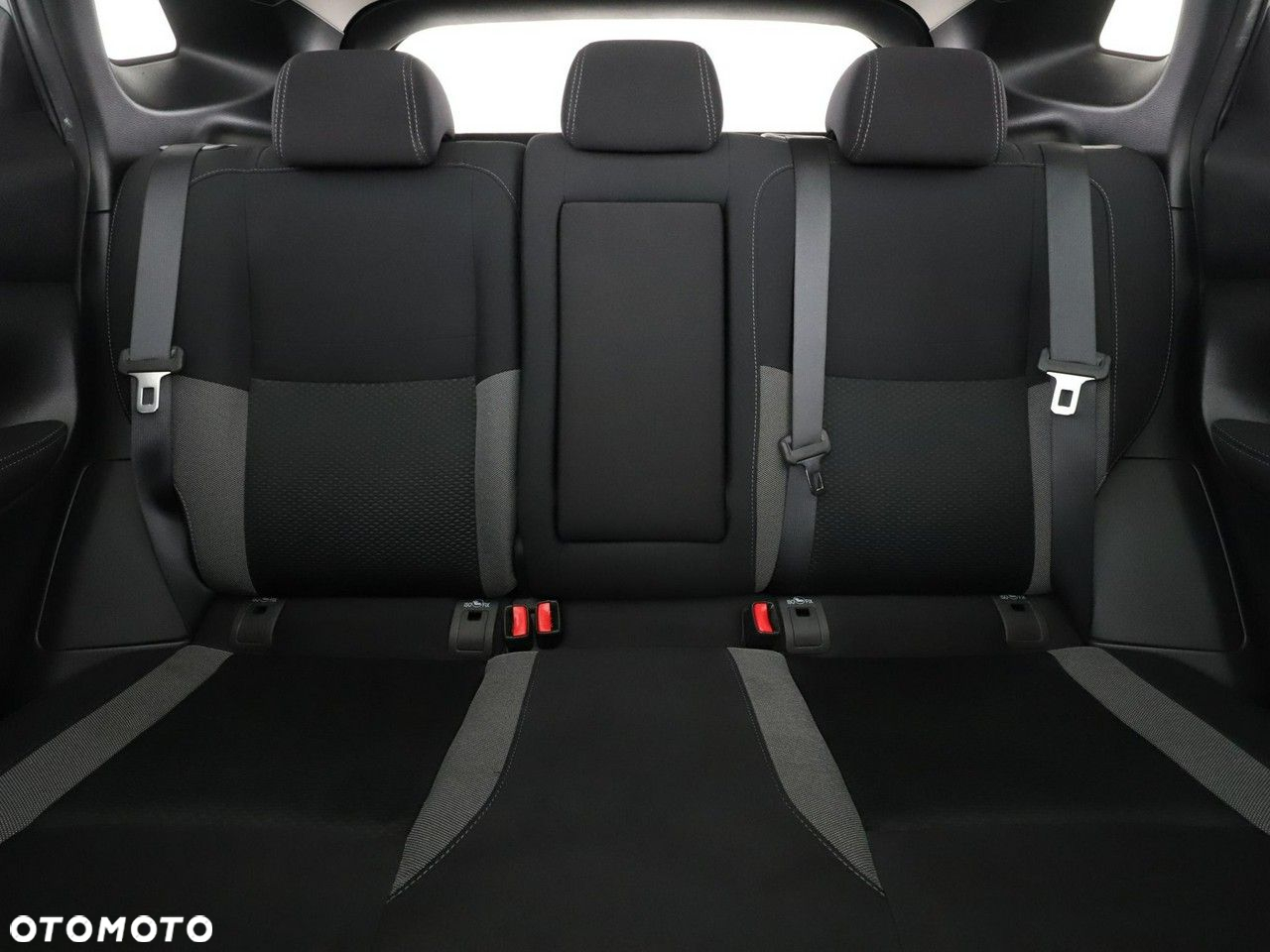 Nissan Qashqai 1.6 DCi N-Connecta Xtronic - 18