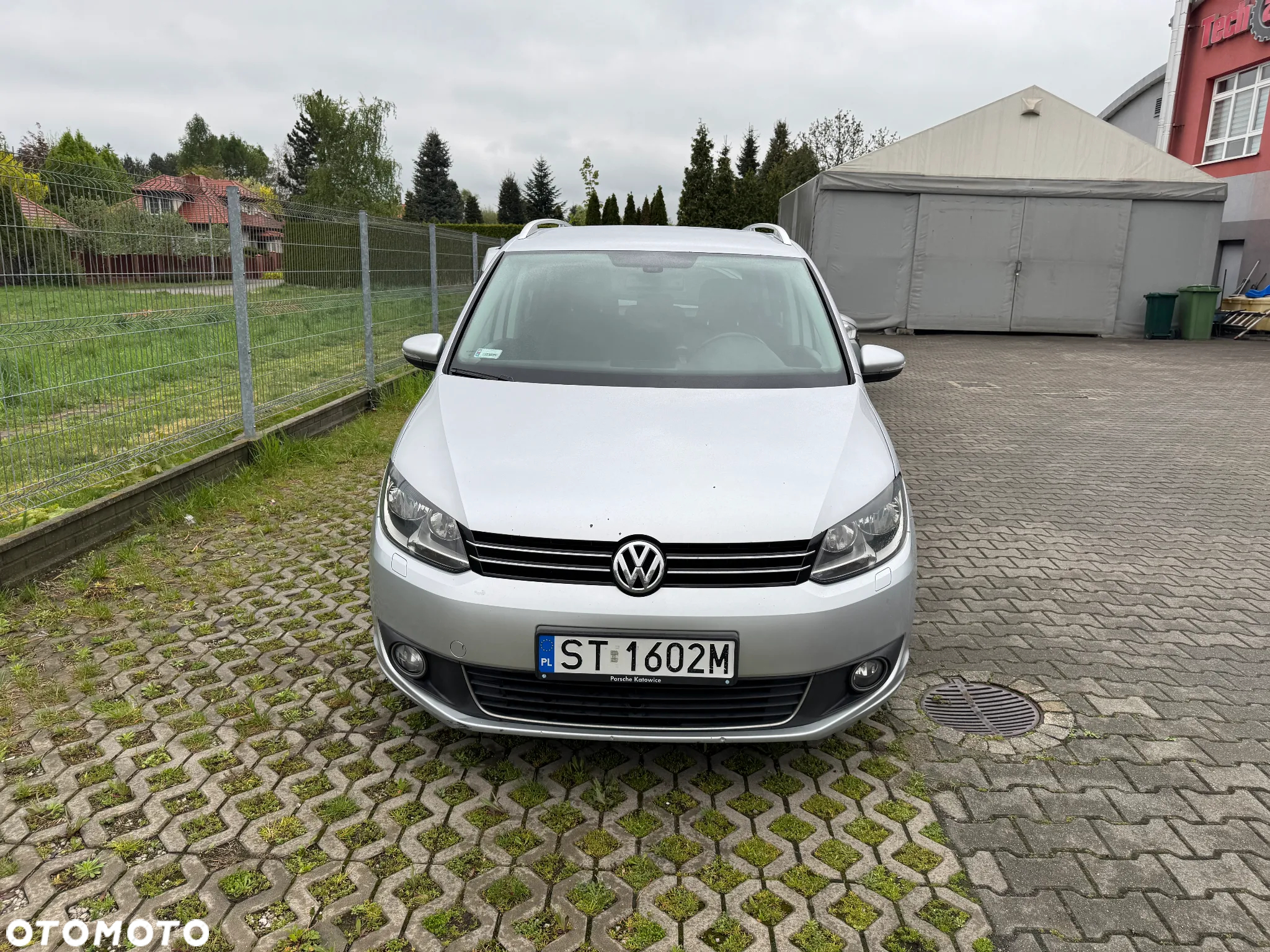 Volkswagen Touran 2.0 TDI DPF Highline - 3