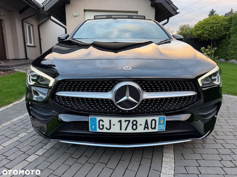 Mercedes-Benz CLA 250 e 8G-DCT AMG Line - 10