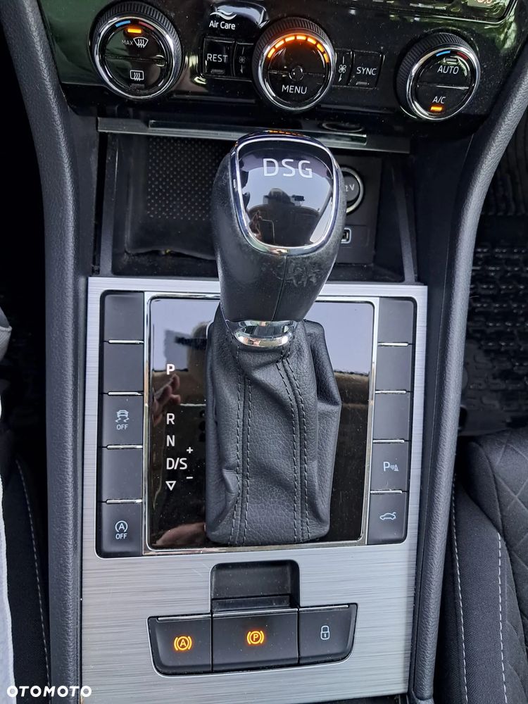 Skoda Superb 2.0 TSI Ambition DSG - 27