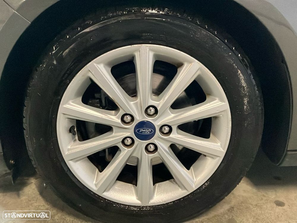 Ford Focus 1.0 EcoBoost Titanium - 9
