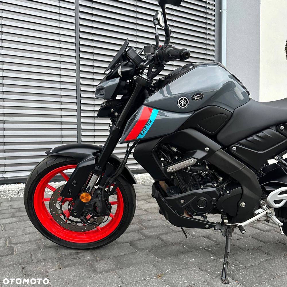 Yamaha MT - 9