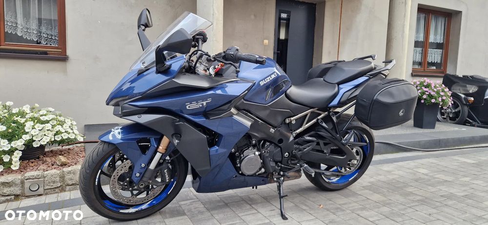 Suzuki GSX - 9