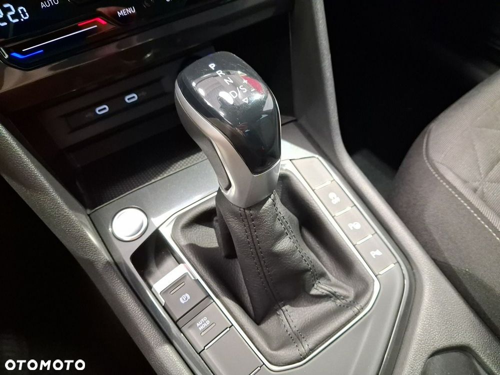 Volkswagen Tiguan - 26