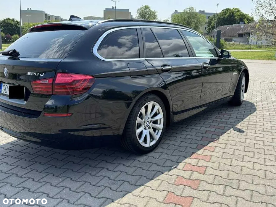 BMW Seria 5 520d - 7