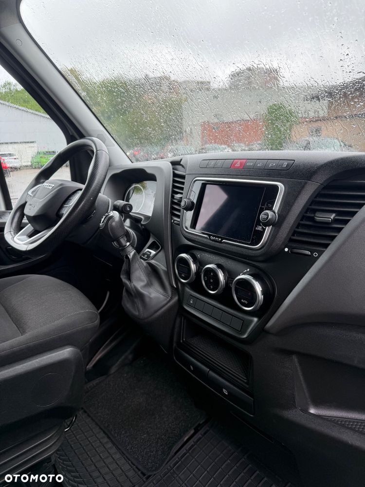 Iveco Daily - 12